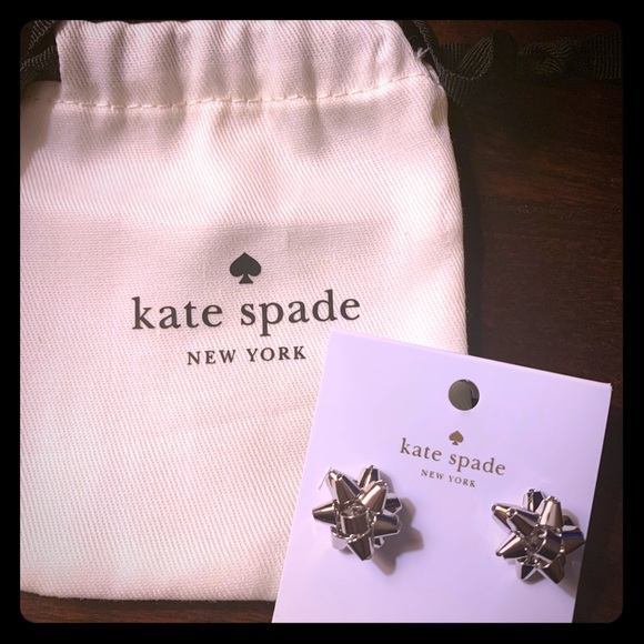 ♠️ Kate Spade Silver Bourgeois Bow Earrings NWT - Picture 2 of 6